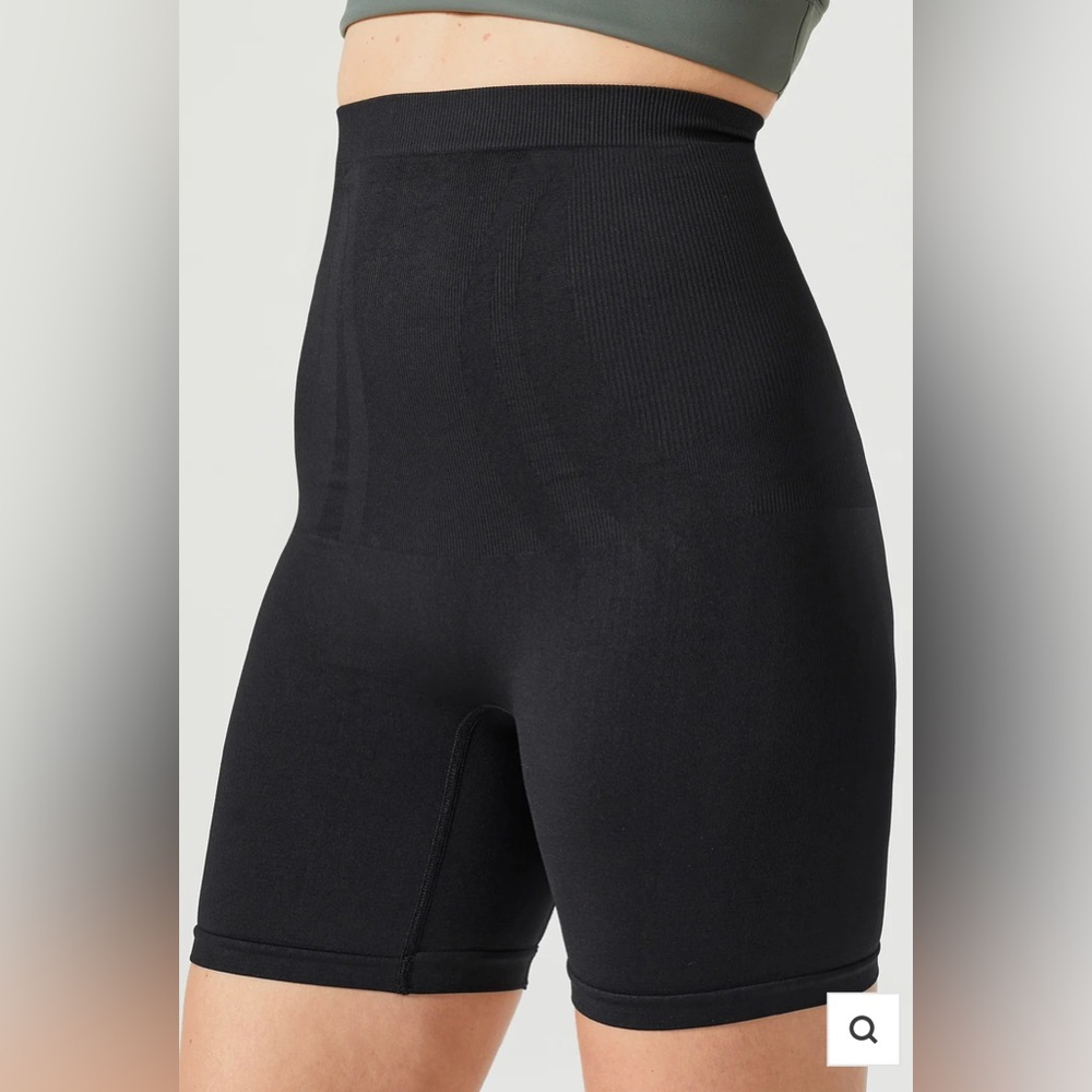 BLANQI Women's Seamless Black Bike Shorts